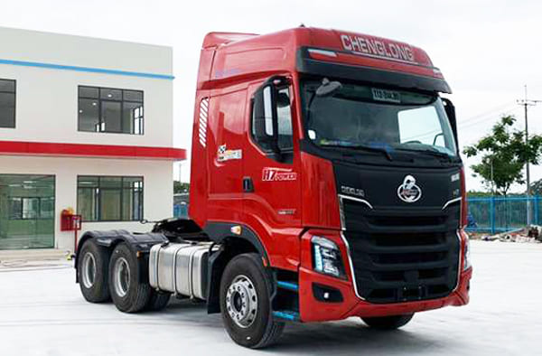 Xe Đầu Kéo 2 Cầu Chenglong 385Hp