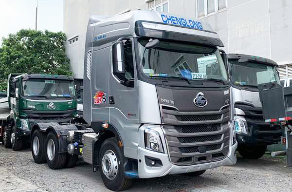 Xe Đầu Kéo 2 Cầu Chenglong 445Hp H7 LuxS