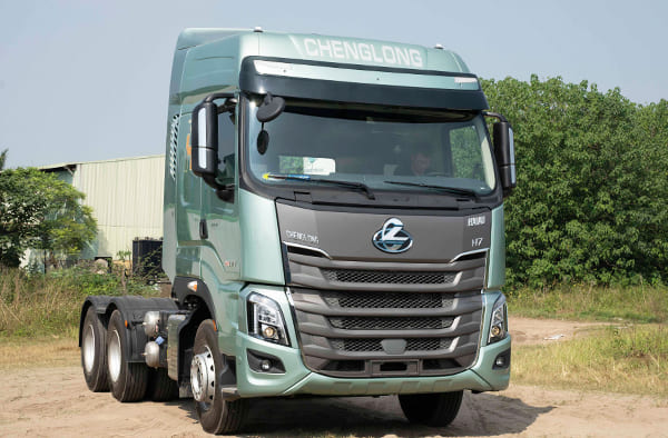 Xe Đầu Kéo 2 Cầu Chenglong 410hp Eco-S